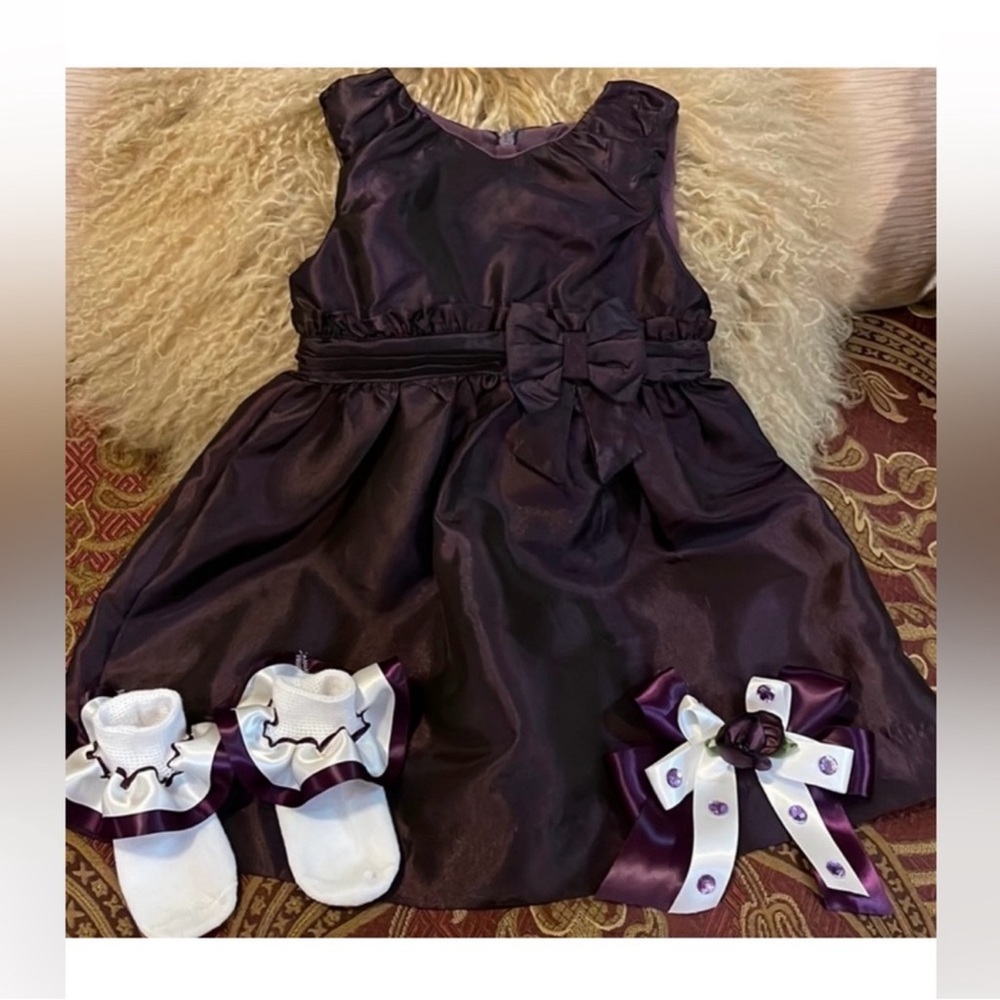 DKNY kids dress size 12 months & socks and bow price is firm